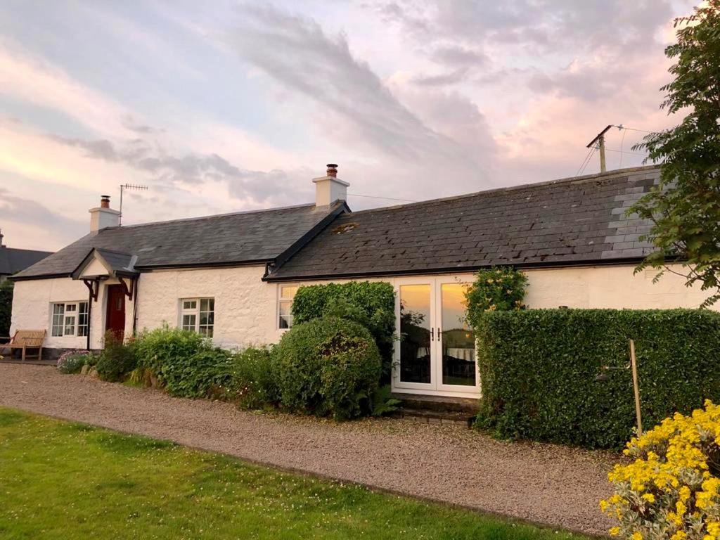 Tornaroan Cottage Ballycastle Exteriör bild