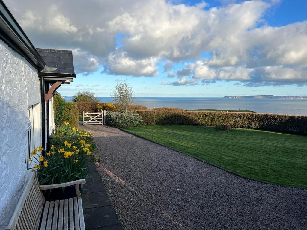 Tornaroan Cottage Ballycastle Exteriör bild