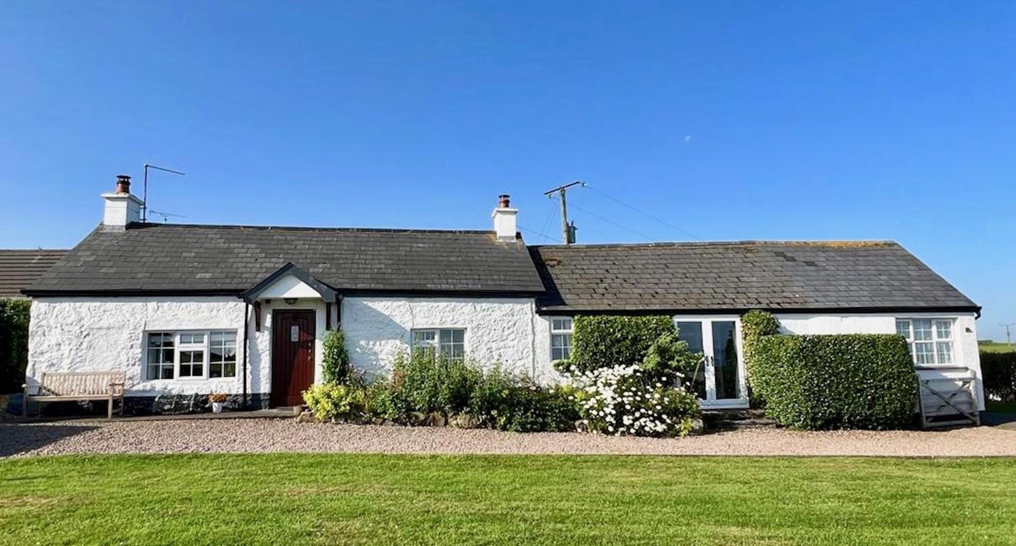 Tornaroan Cottage Ballycastle Exteriör bild