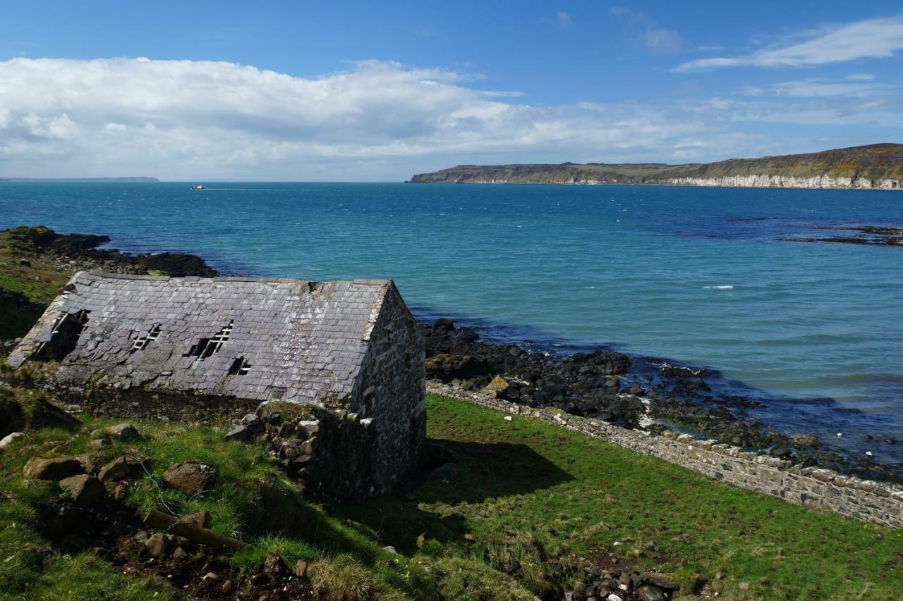 Tornaroan Cottage Ballycastle Exteriör bild